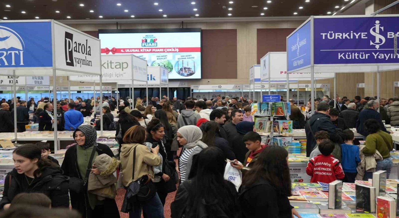 Bahçelievler Kitap Fuarını 1,5 milyon kitapsever ziyaret etti