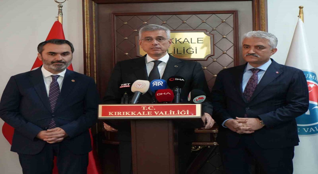 Bakan Memişoğlu: Savunma sanayisi gibi sağlık sanayisini de güçlendiriyoruz