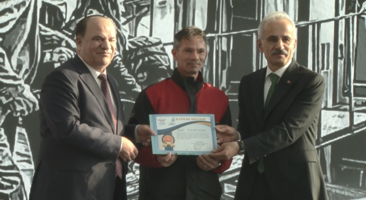 Bakan Uraloğlu: 10 milyondan fazla engelli yolcumuz ücretsiz seyahat hakkından yararlandı