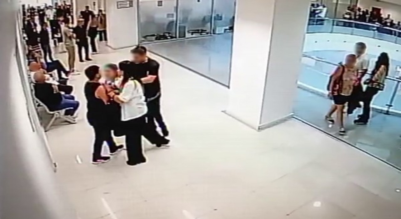 Bakırköy Adliyesinde velayat kavgası, o anlar kamerada