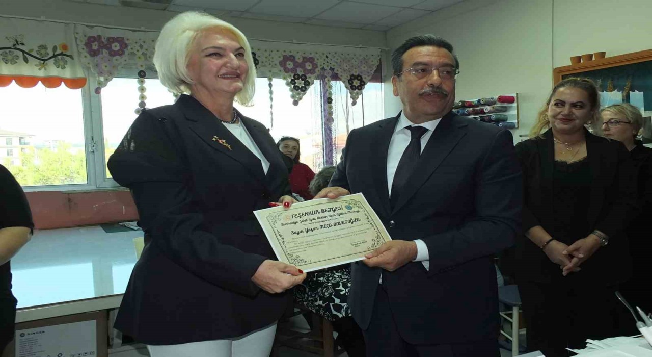 Balıkesirde kadın hayırsevere Kaymakam teşekkürü