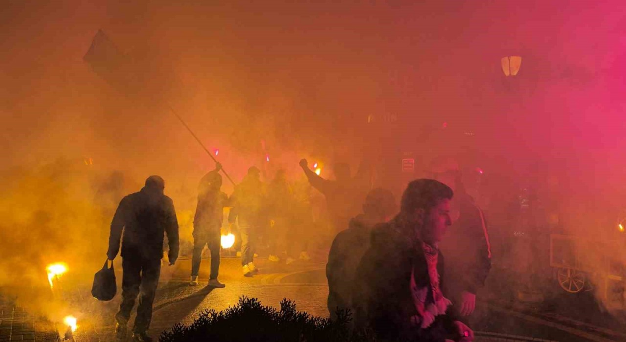 Bartında derbi öncesinde hareketli saatler