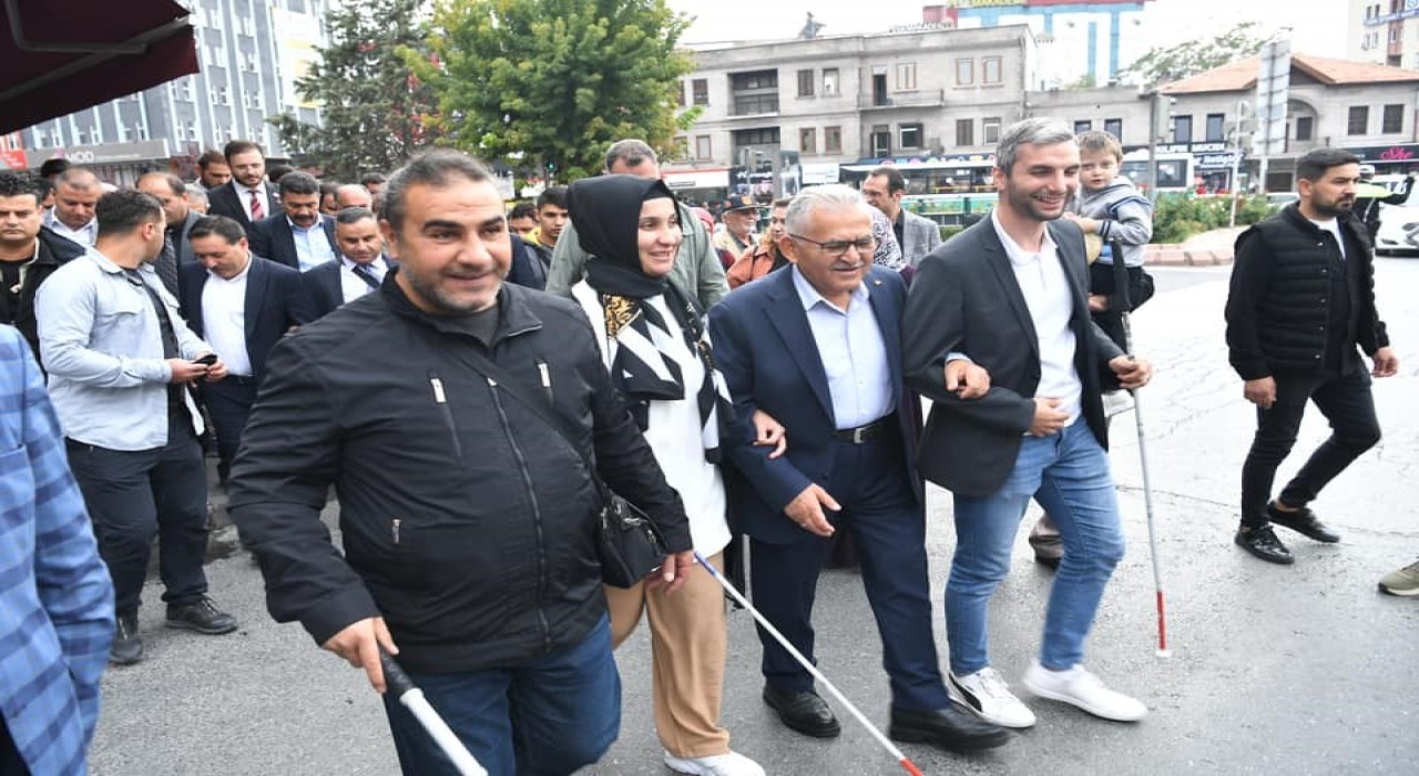 Başkan Büyükkılıç: Özel bireylere özel hizmetler gerekir, biz de bunu yapıyoruz