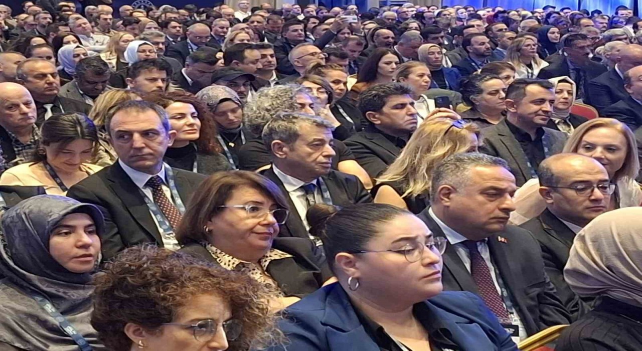 Başkan Künkcü, Mesleki Eğitim Zirvesine katıldı