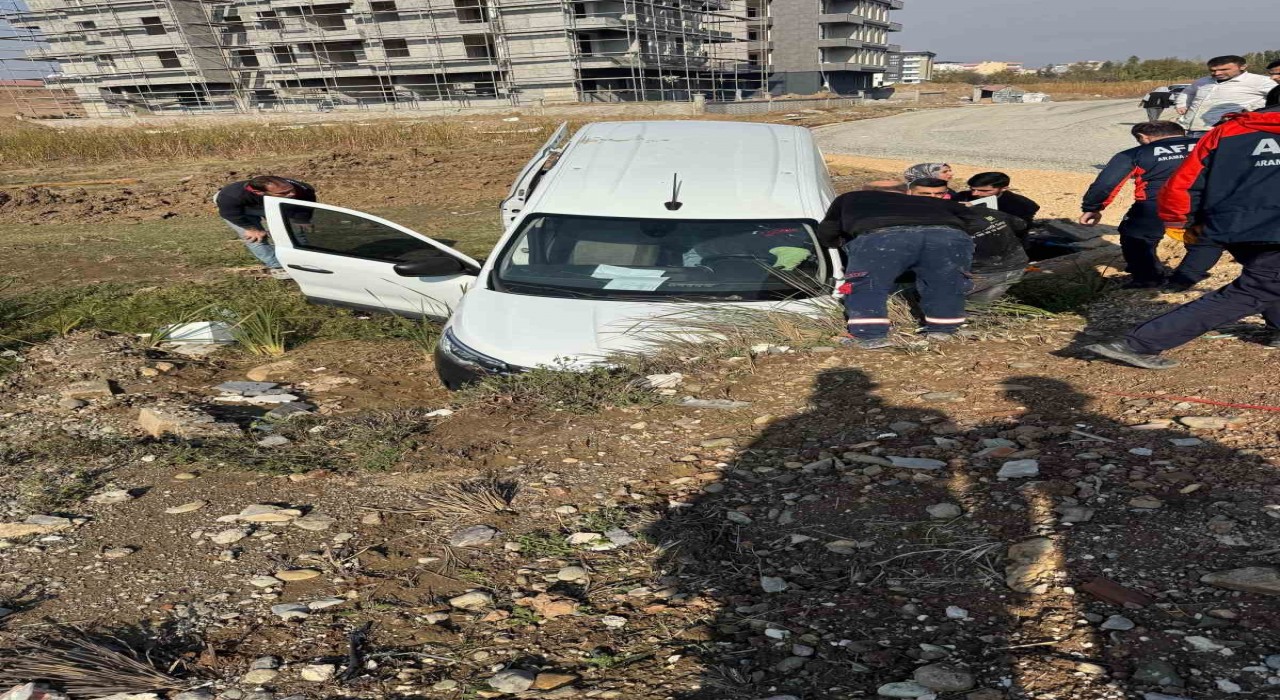 Batmanda otomobil su kanalına düştü: 1 yaralı