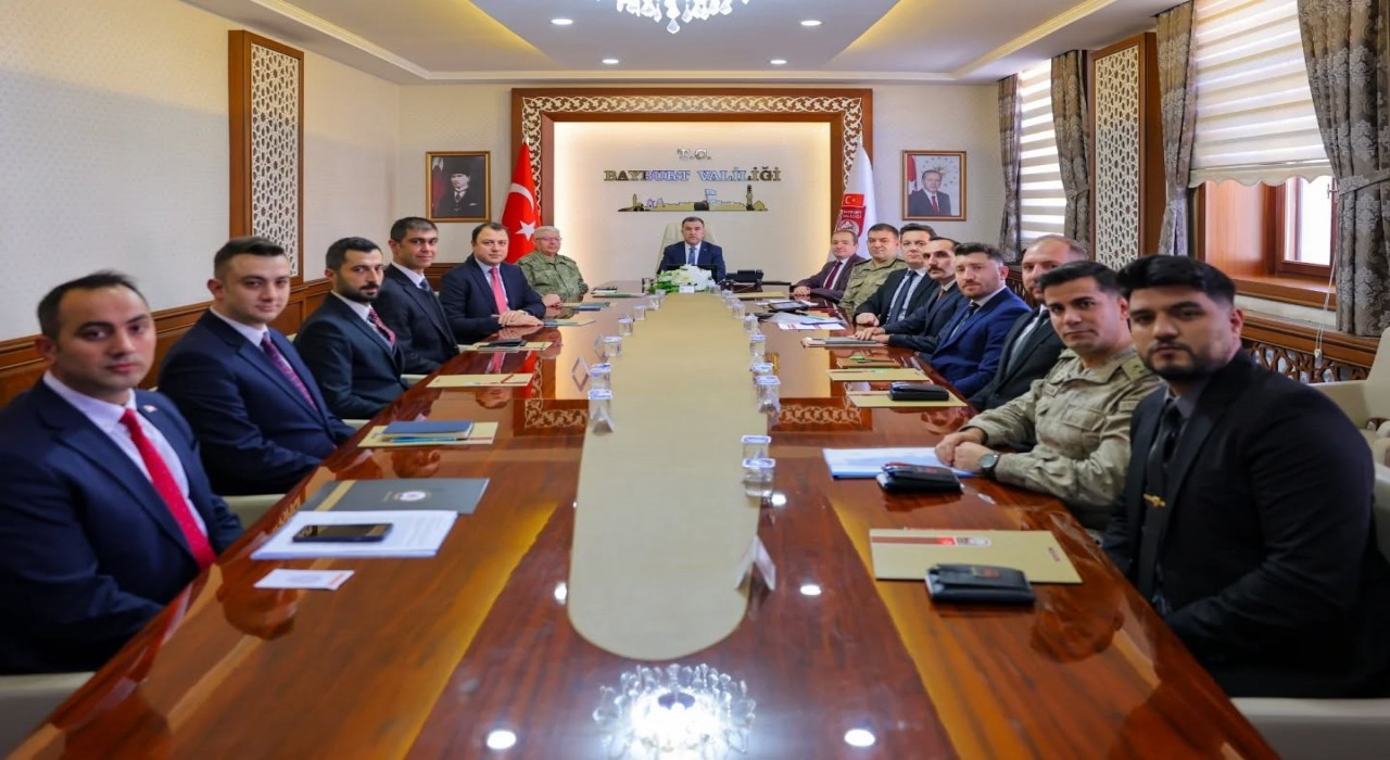 Bayburtta güvenlik ve asayiş tedbirleri masaya yatırıldı