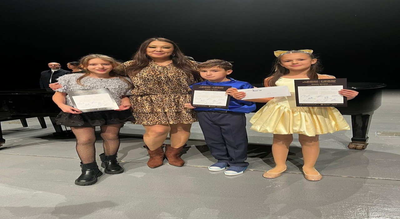 Bilecikli öğrenciler Kıbrıstaki piyano festivalinden ödülle döndü