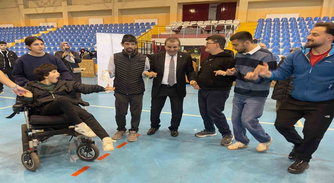 Bir Gün Değil, Her Gün Yanınızdayız  diyerek buluştular