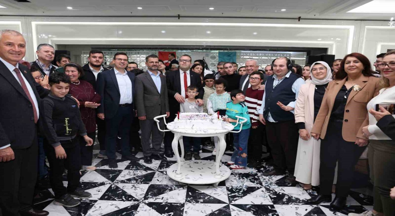 Bizim Evin 14üncü yıl dönümü coşkuyla kutlandı