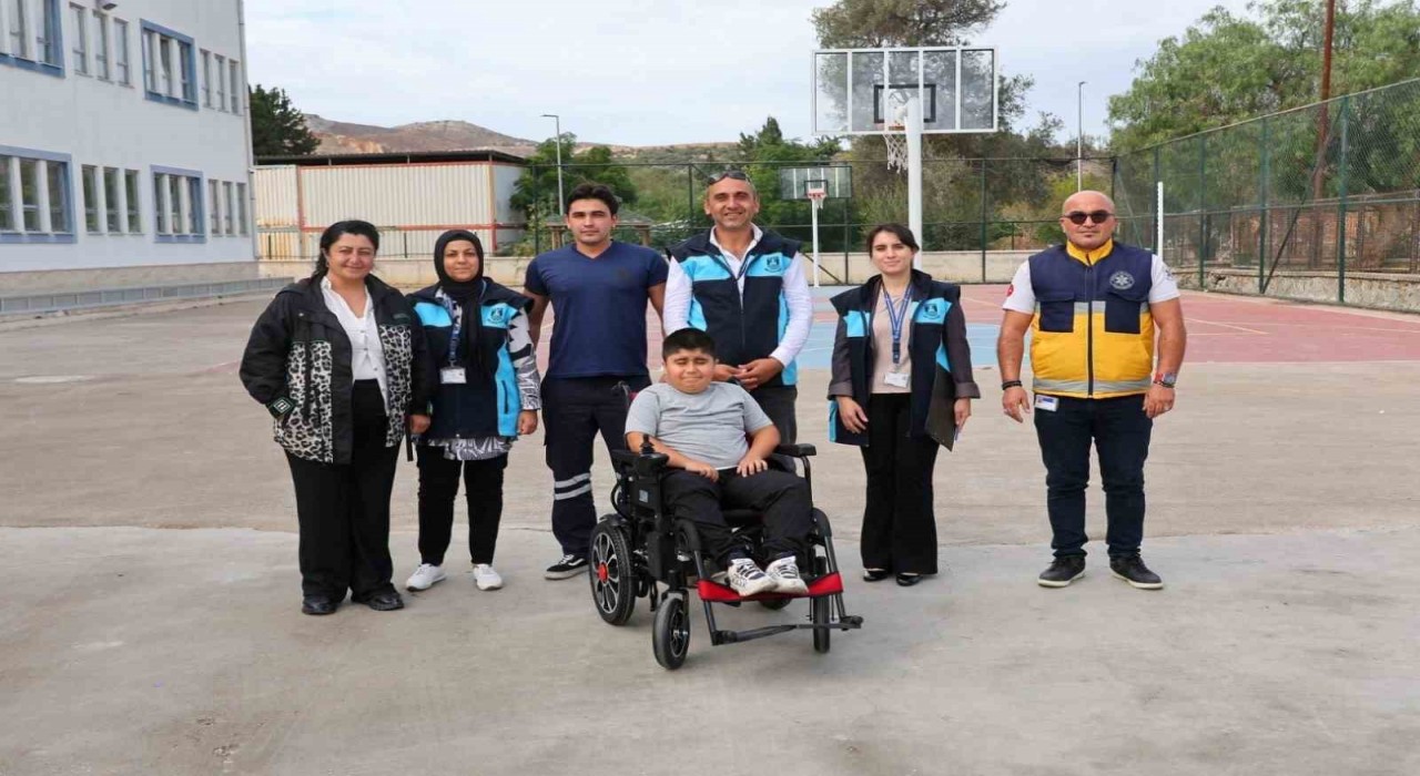 Bodrum Belediyesinden akülü sandalye, bakım ve onarım desteği