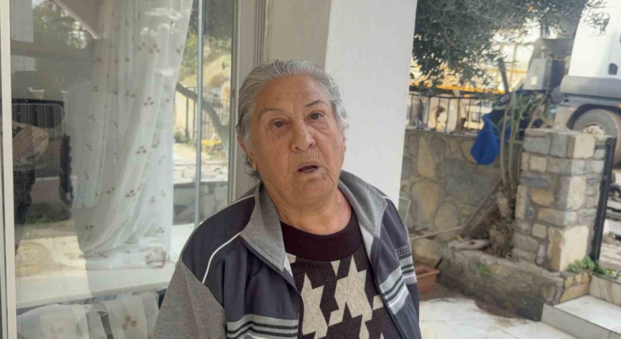 Bodrumda hat yine patladı, sitedeki evleri su bastı