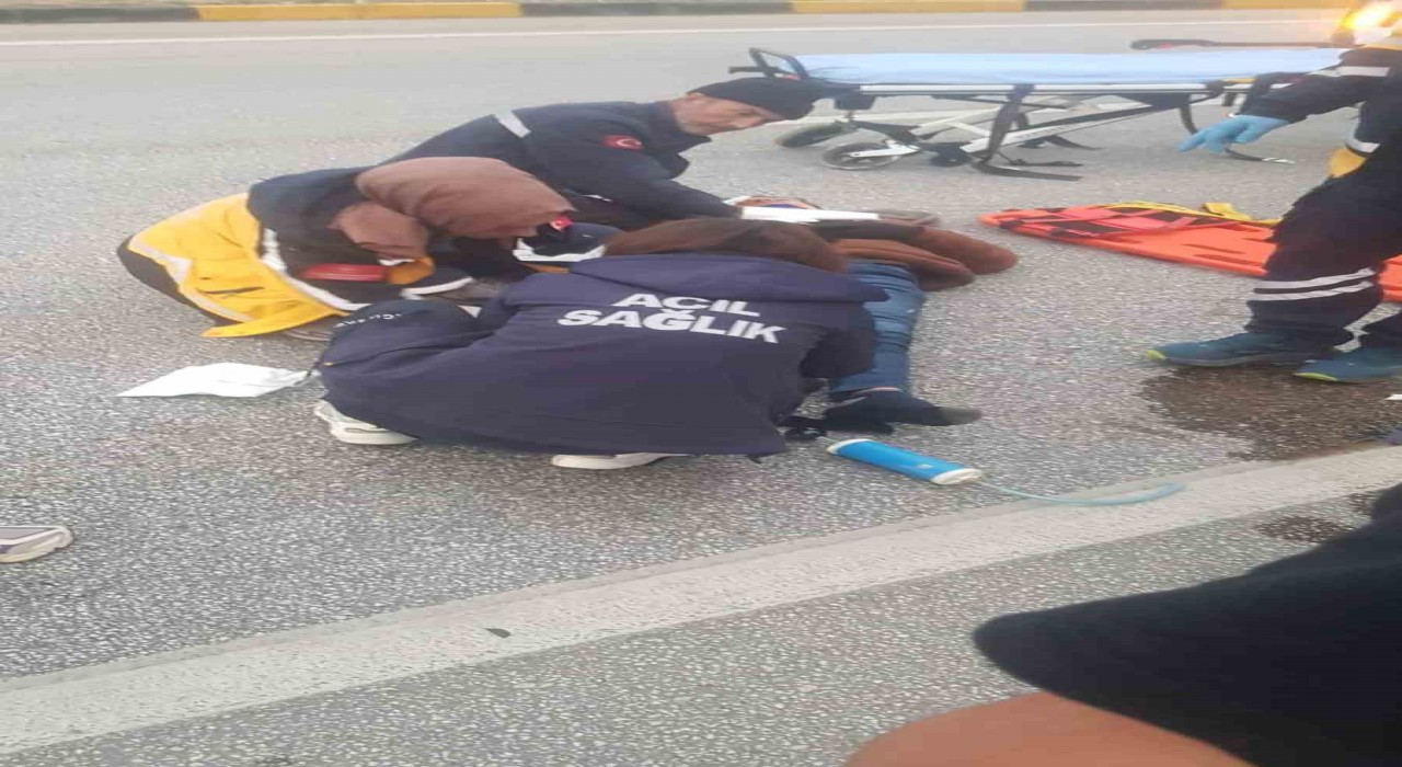 Burdurda otomobil ile motosiklet çarpıştı: 1 yaralı