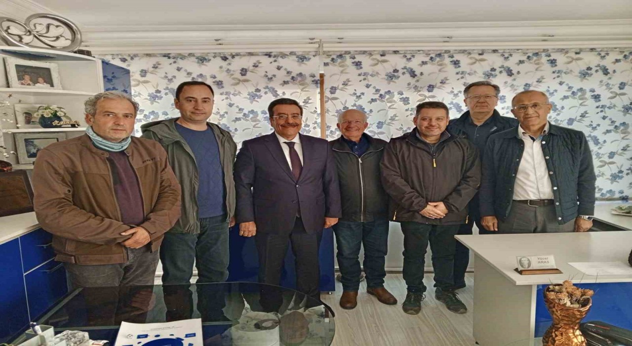 Burhaniye Kaymakamı Atilladan eğitim faaliyetlerini destekleme derneğine ziyaret