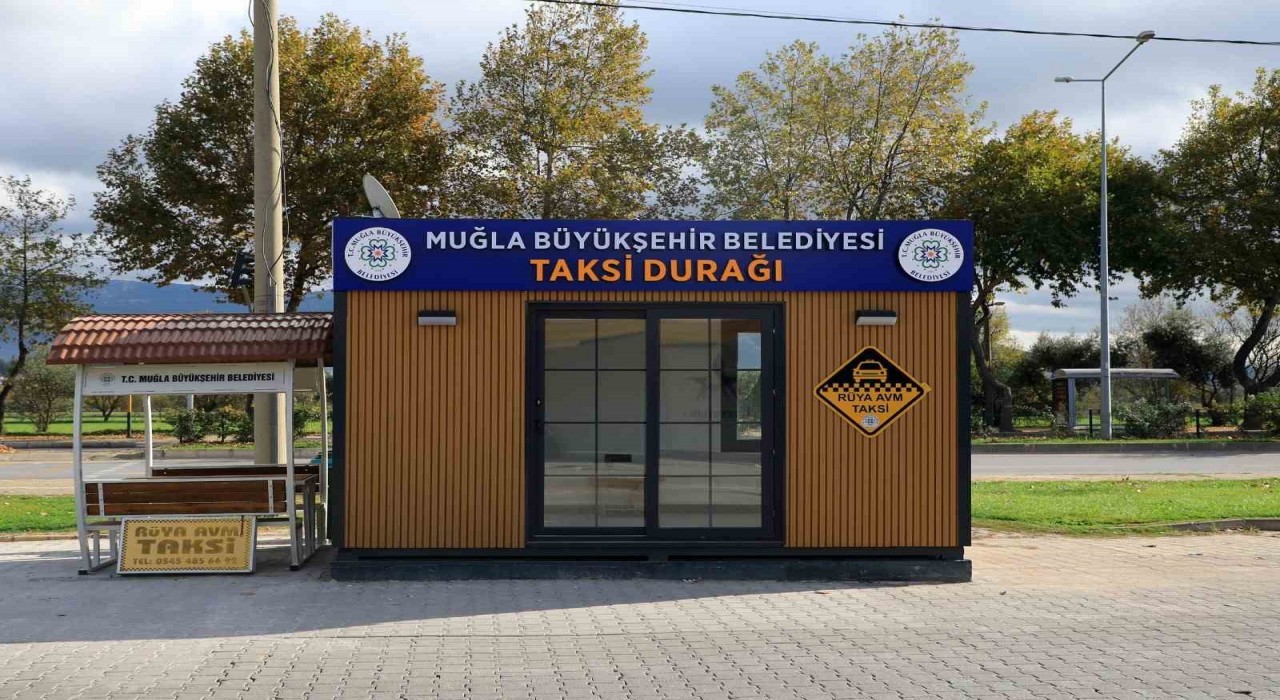Büyükşehir kendi üretimi taksi duraklarını hizmete sunuyor
