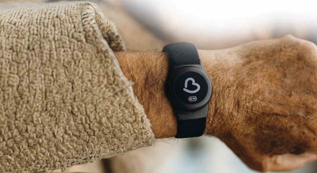 Büyükşehirden Alzheimer, Demans ve Otizm hastalarına Akıllı Takip Cihazı Desteği