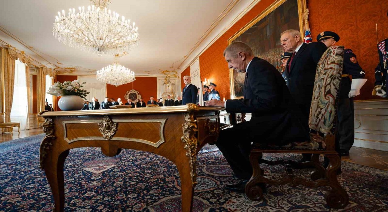 Çekyada Andrej Babis yeni başbakan olarak atandı