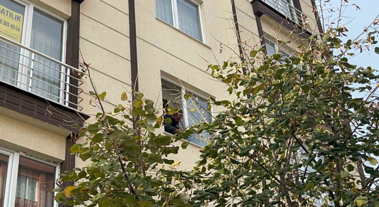 Çorluda ikinci kattan düşen 1 yaşındaki bebek ağır yaralandı