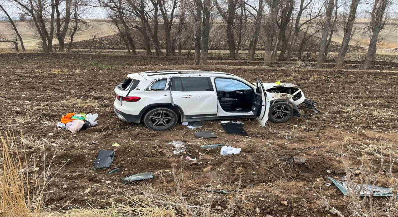 Çorumda cip takla attı: 2 yaralı