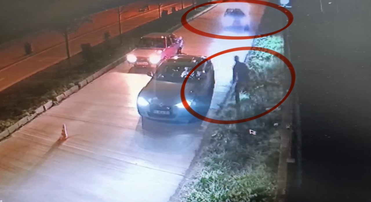 Dehşet saçan aracın polise çarpma anı kameraya yansıdı