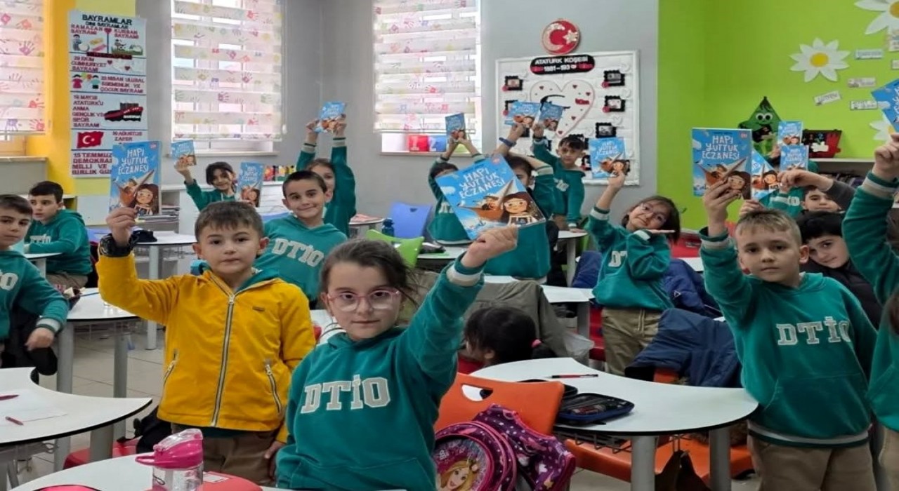 Demirkent TOKİ Ortaokulunda Kitapla Büyüyen Aile Projesinin ikinci buluşması gerçekleştirildi