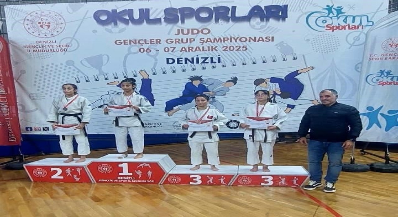 Denizlide judo grup şampiyonası heyecanı nefes kesti