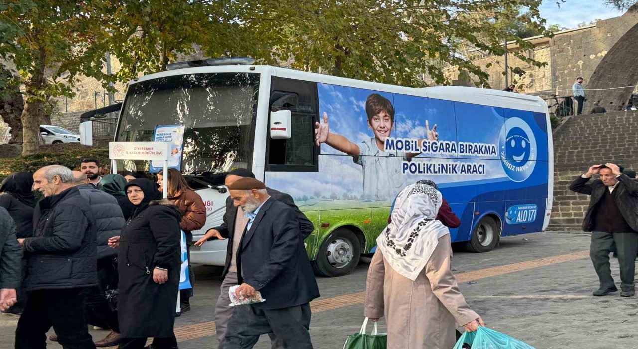 Diyarbakırda sigarayla mücadele sokağa taşındı