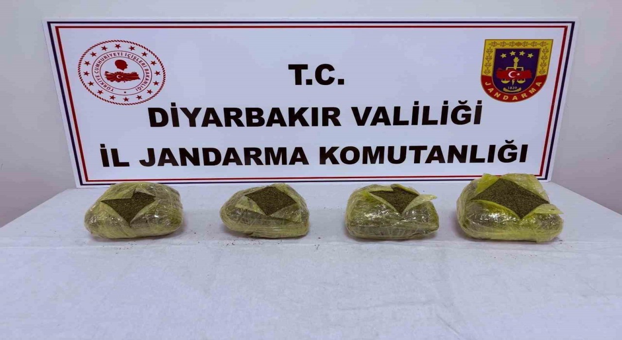 Diyarbakırda uyuşturucu operasyonu: 38 kilo esrar ele geçirildi