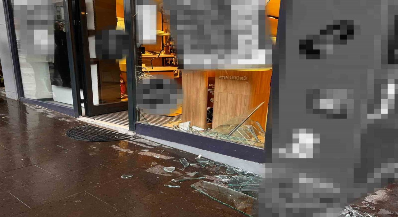 Dükkana girdi, arkasına bile bakmadan kaçtı