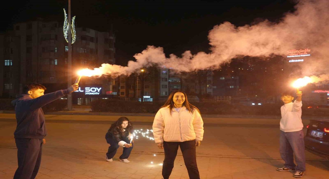 Dünya şampiyonu Asumana memleketinde coşkulu karşılama