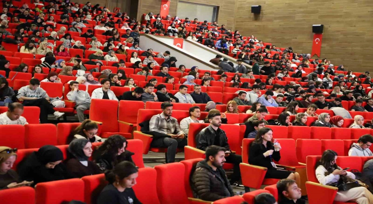 EBYÜde Huawei Day etkinliği kapsamında yapay zeka ve ICT sunumu gerçekleştirildi