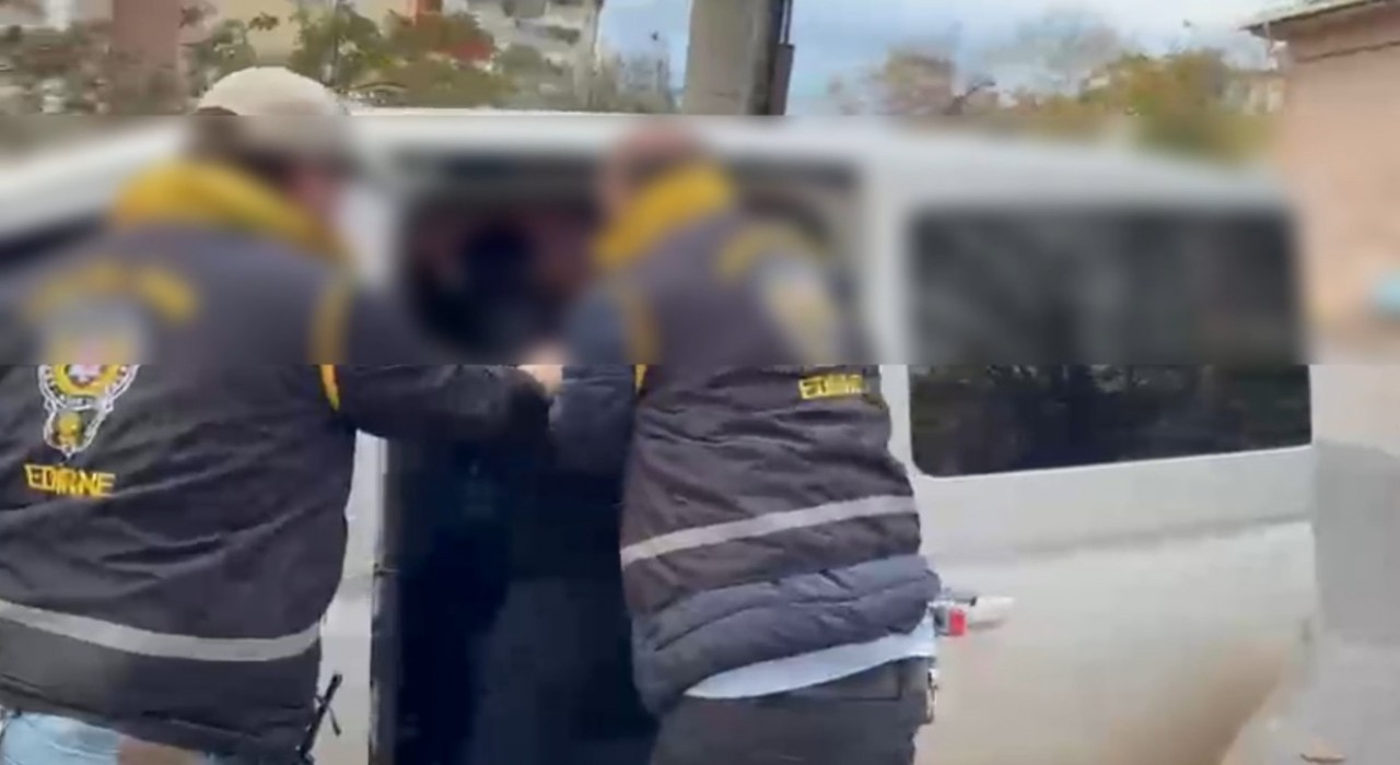 Edirnede 41 yıl kesinleşmiş hapis cezası bulunan firari operasyonla yakalandı