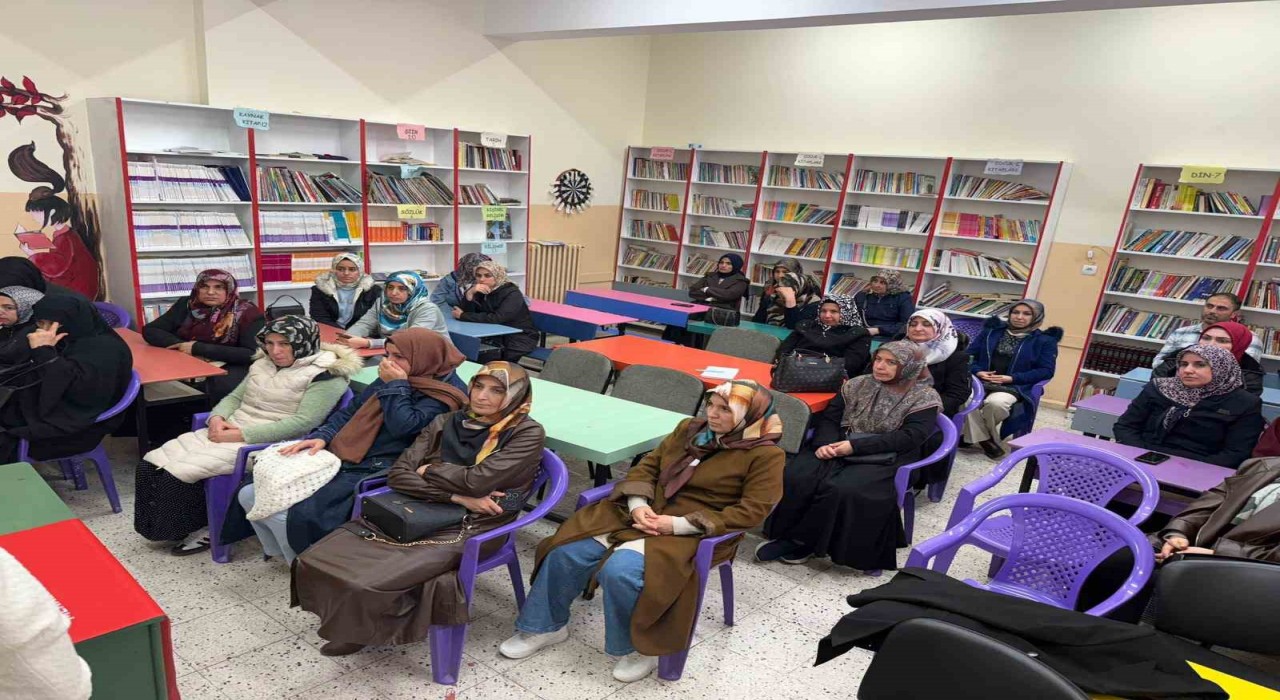 Elazığda kadına yönelik şiddetle mücadele eğitimi