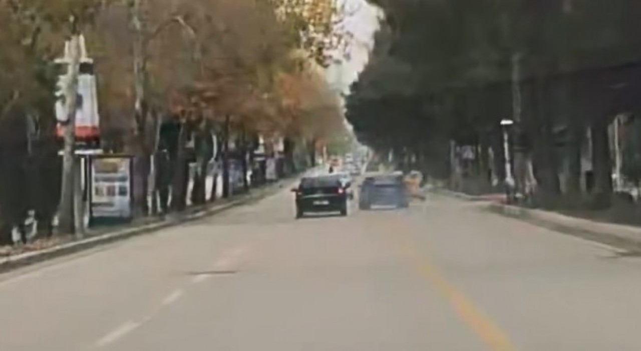 Elazığda trafikte makas atan sürücü kameraya yansıdı