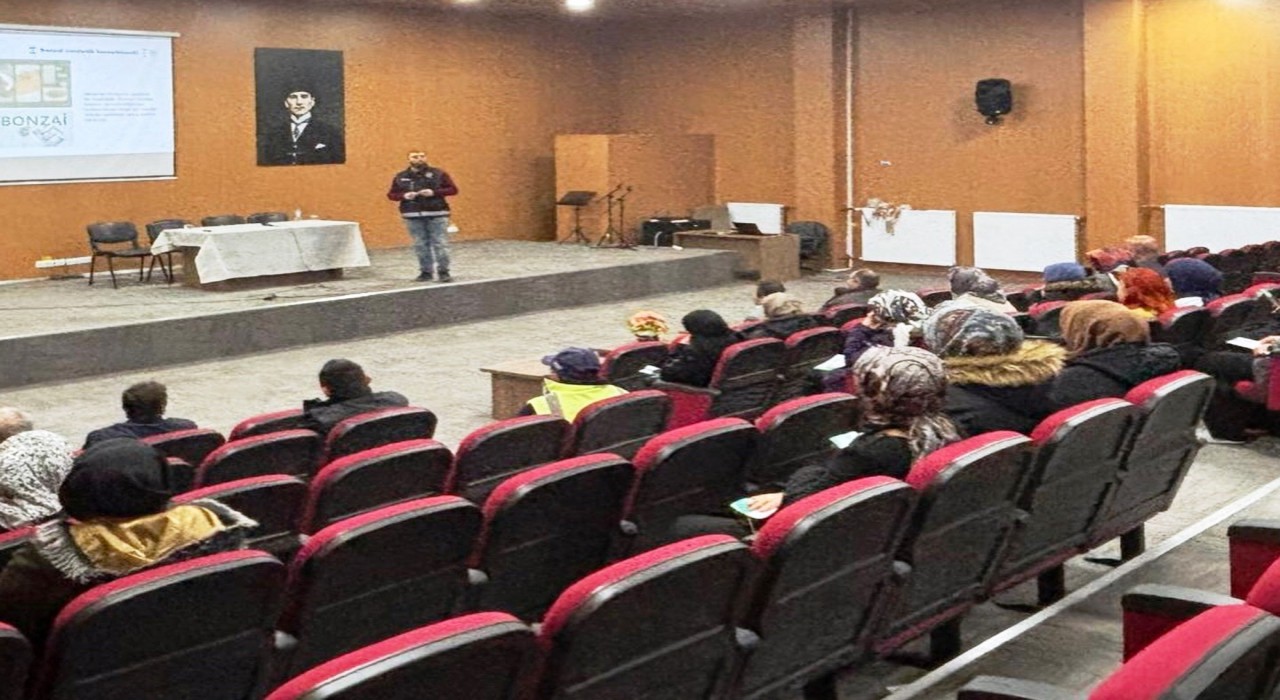 Emet ve Hisarcıkta uyuşturucu ve uyarıcı madde kullanımının engellenmesine yönelik eğitim