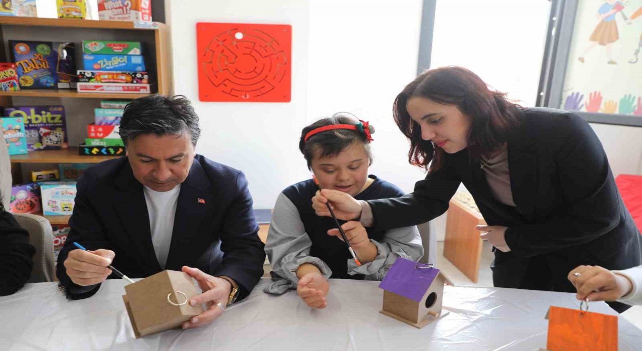 Engeller Muğlada sevgi ve hizmetlerle aşılıyor