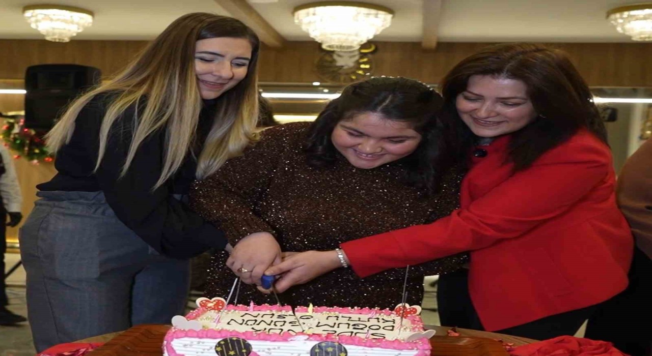 Epilepsi hastası Sudenura doğum günü sürprizi