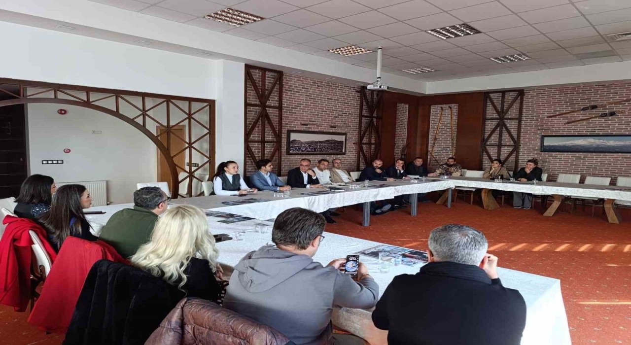 Erciyeste sezon öncesi değerlendirme toplantısı yapıldı