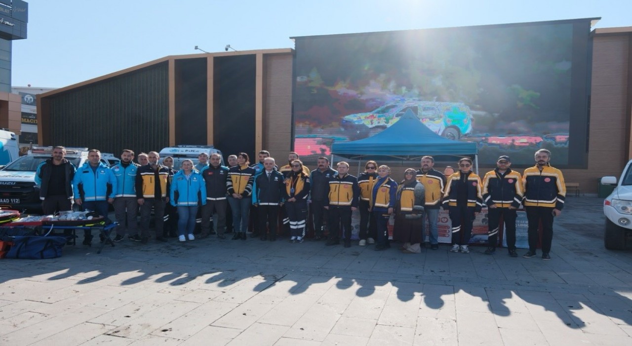 Erzincanda Afette İlk Umut: UMKE tanıtım etkinliği düzenlendi