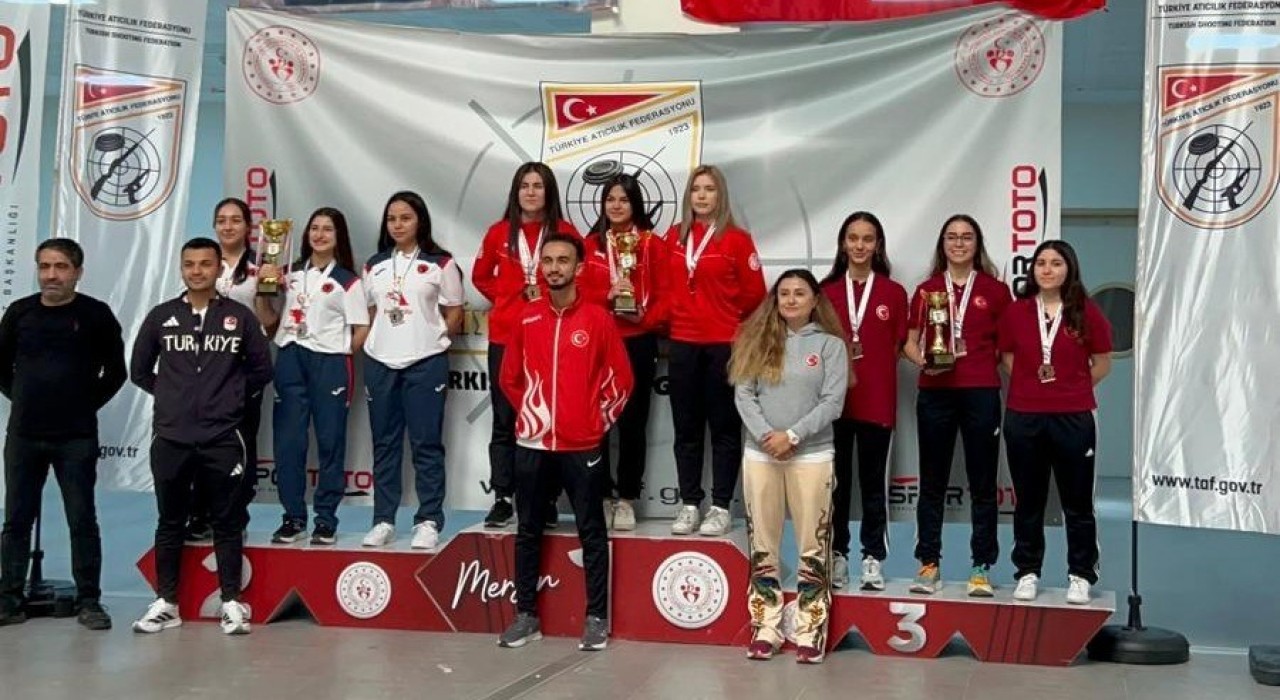 Erzurum ETÜ Atıcılık takımı Mersinde birinci oldu