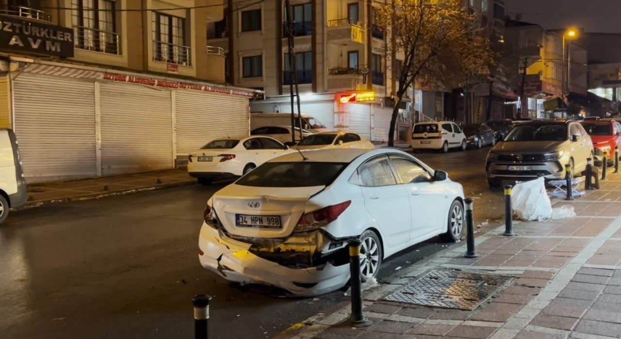 Esenyurtta hafif ticari aracın çarptığı adam yaralandı: O anlar kamerada