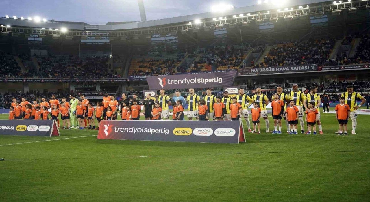 Fenerbahçe, Başakşehire konuk olacak