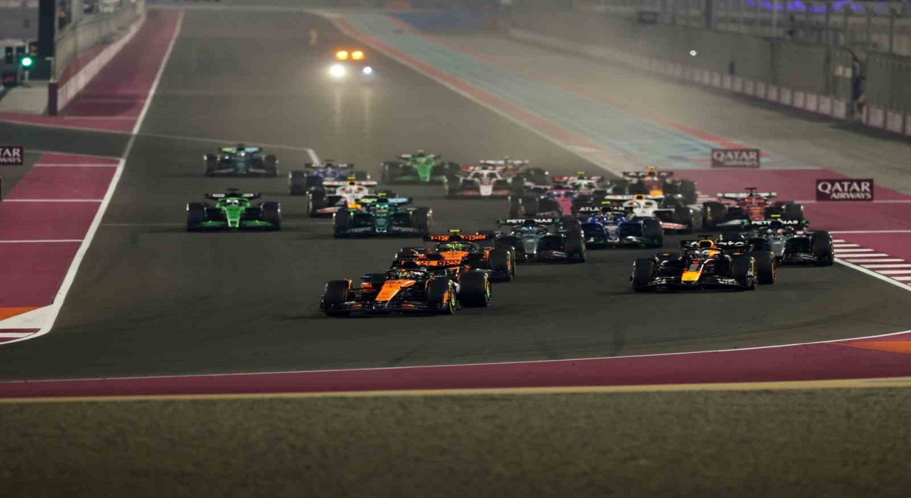 Formula 1de şampiyon Abu Dabide belli olacak