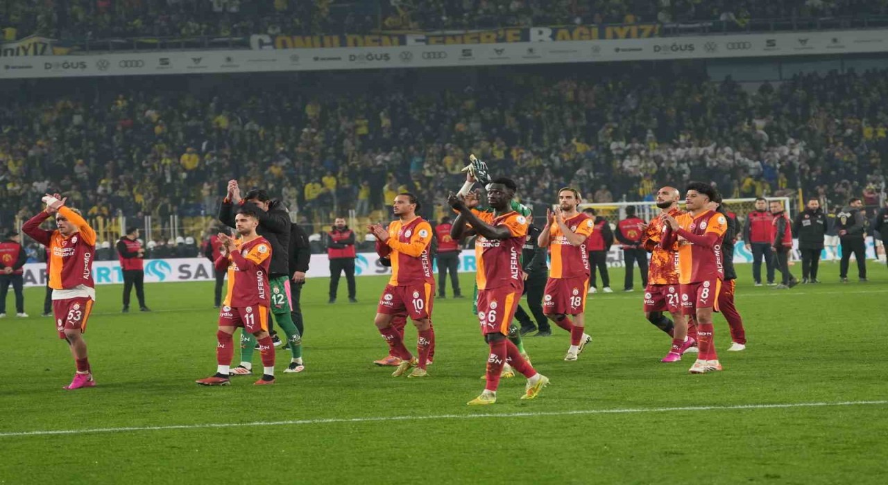 Galatasaray, Kadıköyde iyi performansını sürdürdü