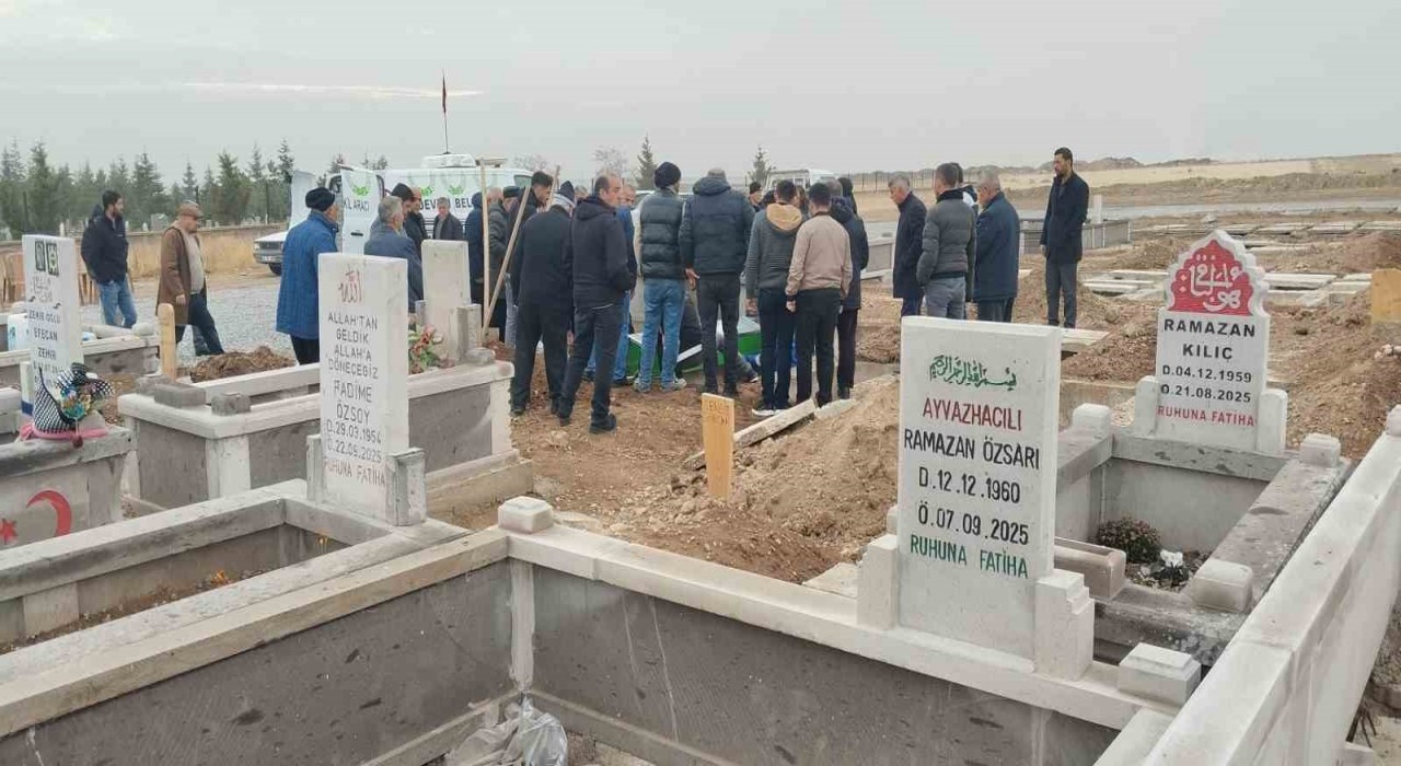 Gaziantepte boşandığı eşi tarafından öldürülen kadın Kayseride toprağa verildi
