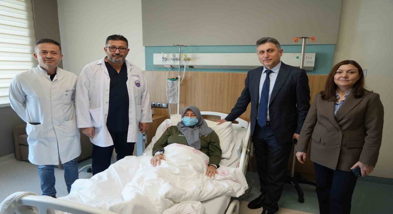 Gaziantepte kadın hasta, kadavradan yapılan böbrek nakli ile sağlığına kavuştu