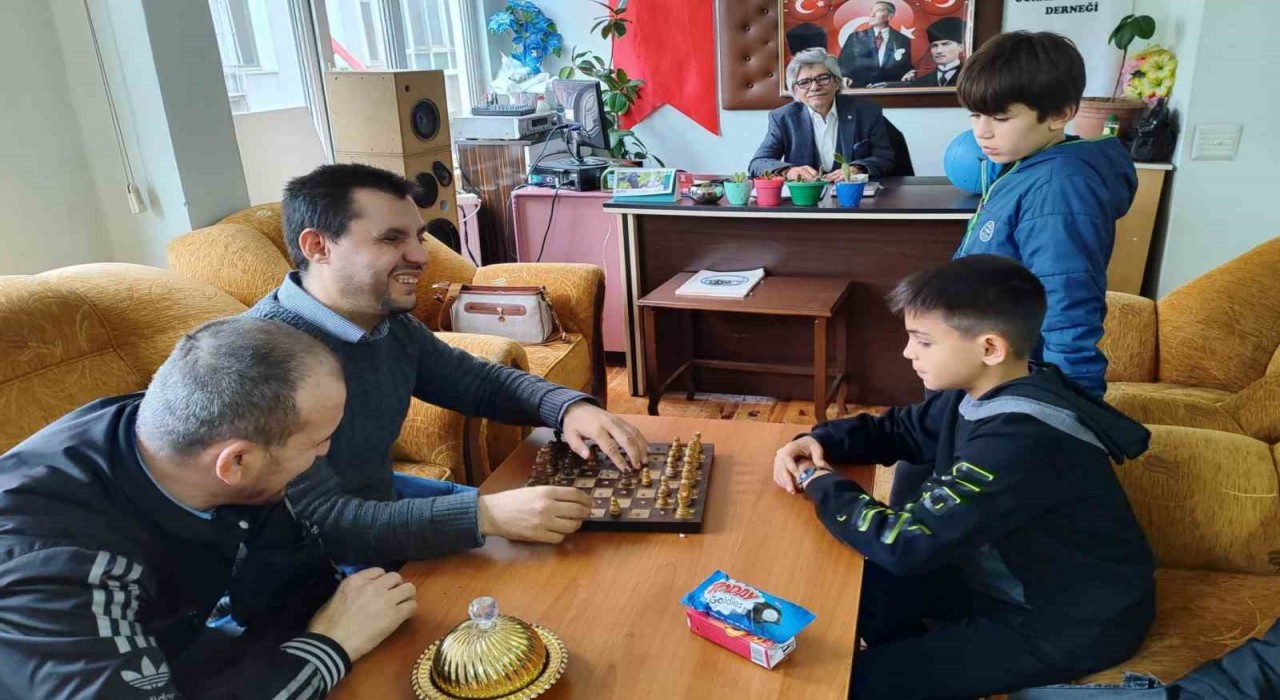 Görme engellilerle empati köprüsü kuruldu