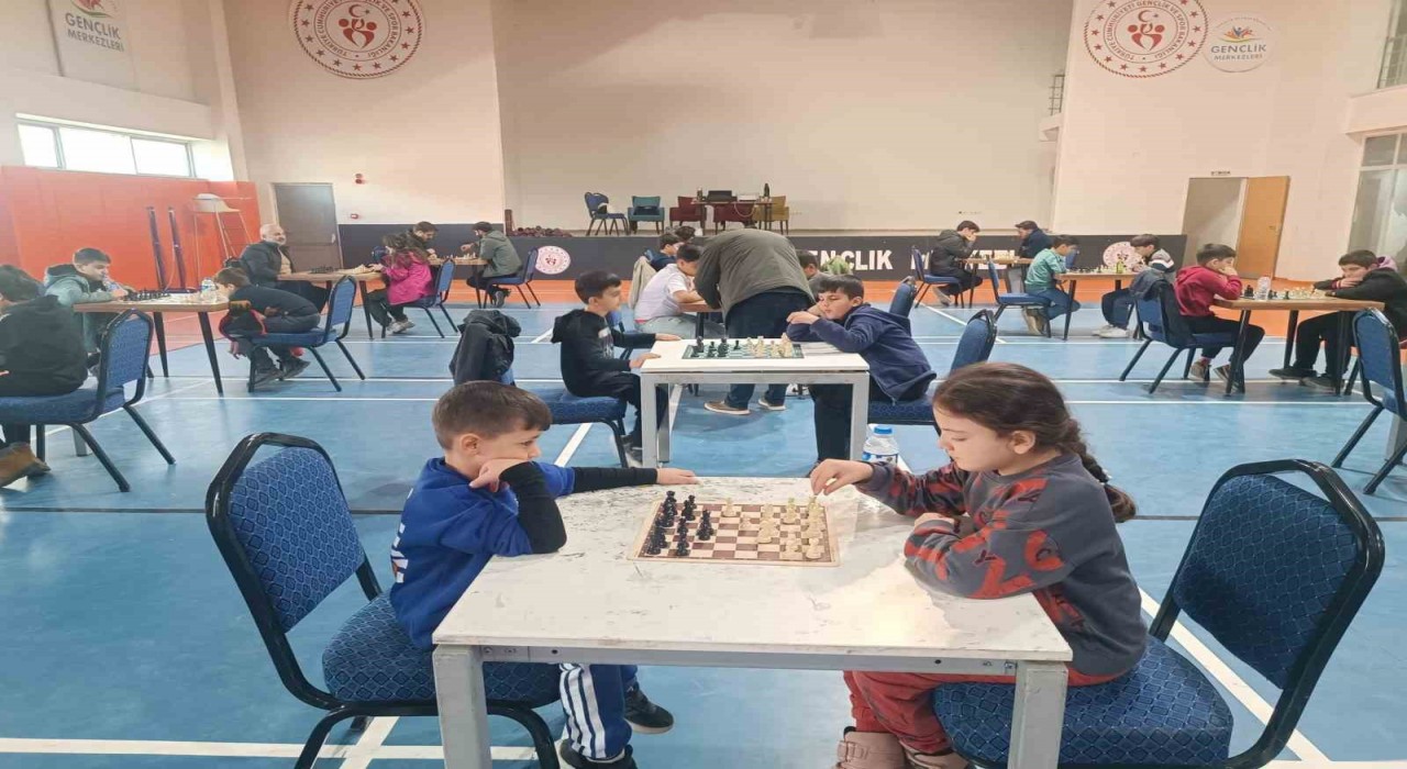 Hakkaride ‘satranç il birinciliği yapıldı