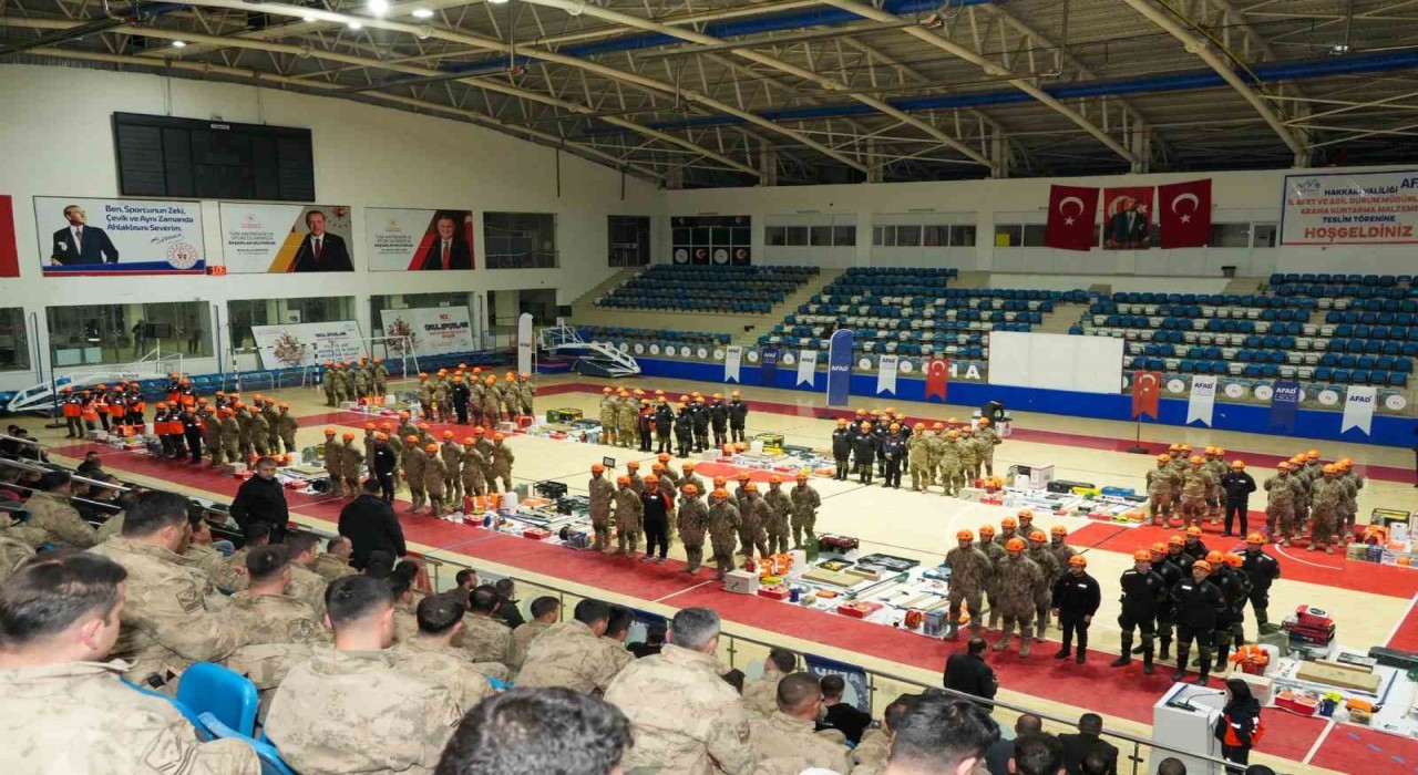 Hakkâride 3 bin 48 kişiye arama kurtarma eğitimi verildi