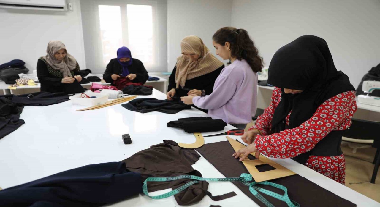 Haliliye Belediyesinden kadınlara eğitim ve hobi desteği