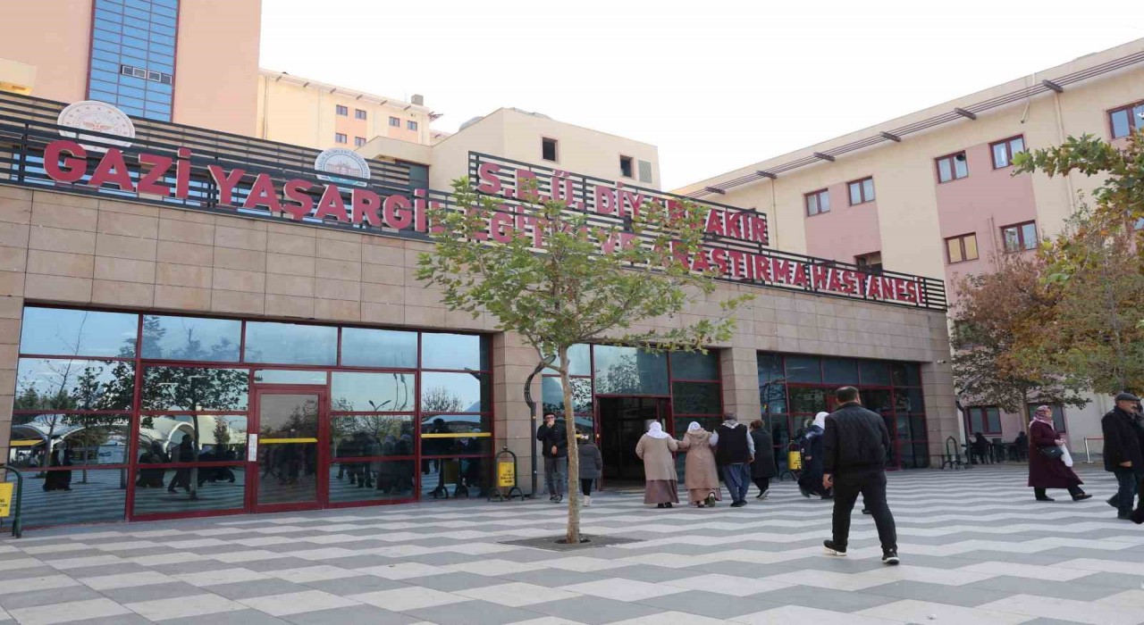 Halk sağlığı uzmanı Dr. Andan: HIV enfeksiyonu gündelik temaslarla bulaşmamaktadır